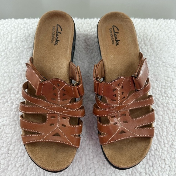 Clarks Bendables Lexi Brown Open Toe Slip On Sandals - Picture 2 of 7